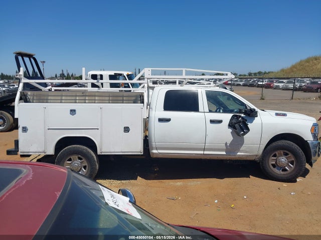 3C6UR5HJ5RG411623 RAM 2500 Tradesman 4x4 8&#039; Box