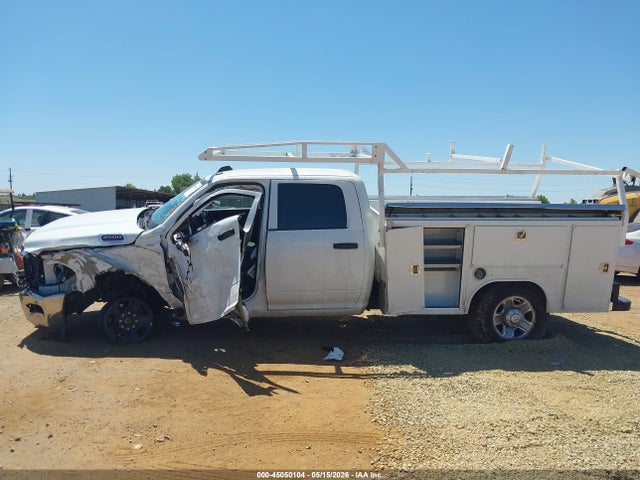 3C6UR5HJ5RG411623 RAM 2500 Tradesman 4x4 8&#039; Box