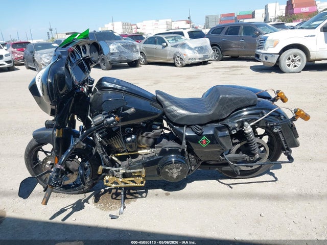 Harley-Davidson FLHXS 2021 1HD1KRP25MB674888 Image 13