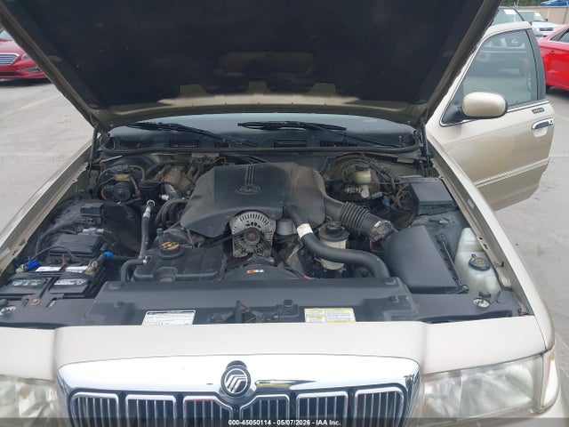 45050114 :رقم المزاد ، 2MEFM74W3YX737498 vin ، 2000 Mercury Grand Marquis Gs مزاد بيع