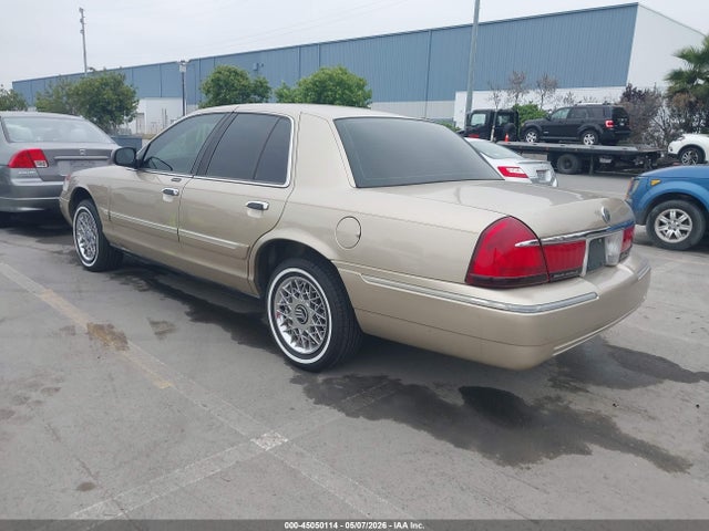 45050114 :رقم المزاد ، 2MEFM74W3YX737498 vin ، 2000 Mercury Grand Marquis Gs مزاد بيع
