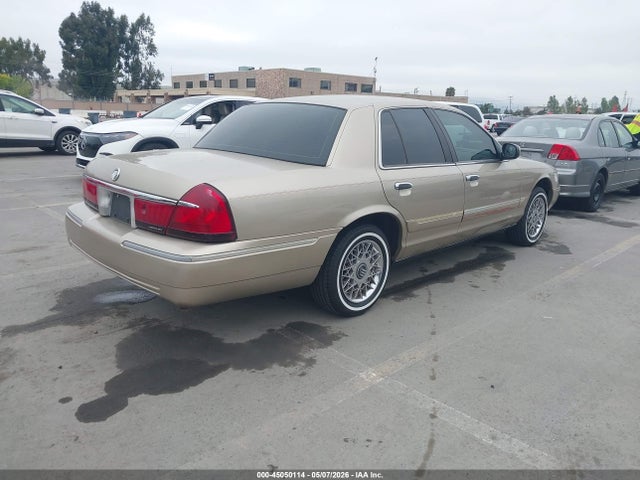 45050114 :رقم المزاد ، 2MEFM74W3YX737498 vin ، 2000 Mercury Grand Marquis Gs مزاد بيع