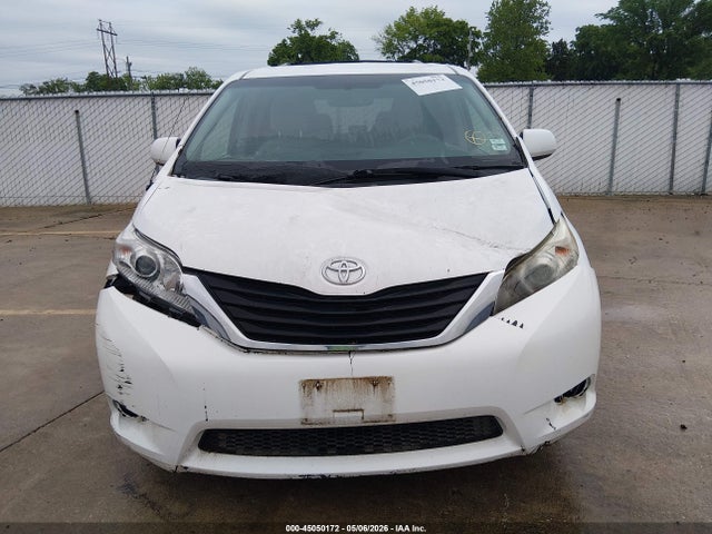 45050172 :رقم المزاد ، 5TDKK3DC7CS194102 vin ، 2012 Toyota Sienna Le V6 8 Passenger مزاد بيع