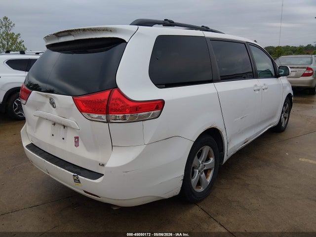 45050172 :رقم المزاد ، 5TDKK3DC7CS194102 vin ، 2012 Toyota Sienna Le V6 8 Passenger مزاد بيع