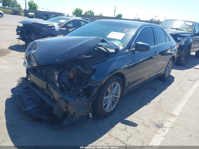 2015 Toyota Camry Se მანქანა იყიდება აუქციონზე, vin: 4T1BF1FK1FU933523, აუქციონის ნომერი: 45050185