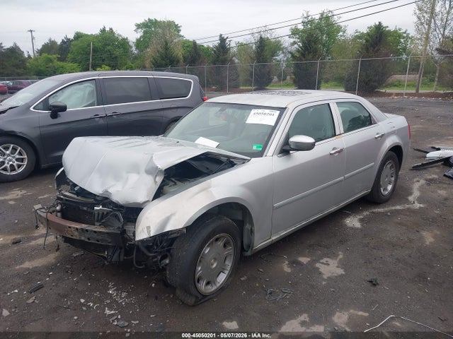 2006 Chrysler 300 Touring მანქანა იყიდება აუქციონზე, vin: 2C3KA53G76H306116, აუქციონის ნომერი: 45050201