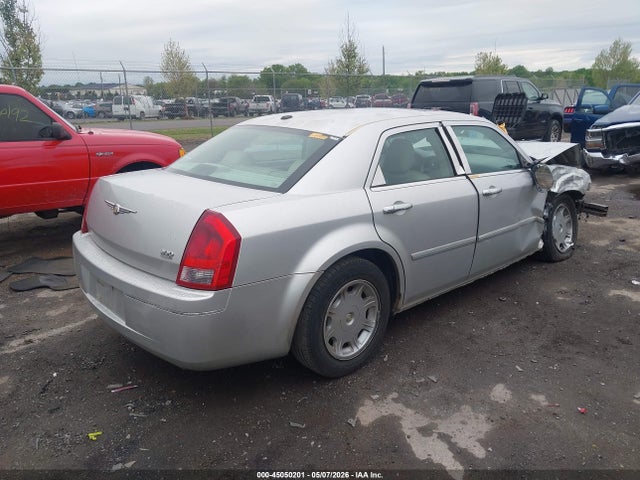 2006 Chrysler 300 Touring მანქანა იყიდება აუქციონზე, vin: 2C3KA53G76H306116, აუქციონის ნომერი: 45050201