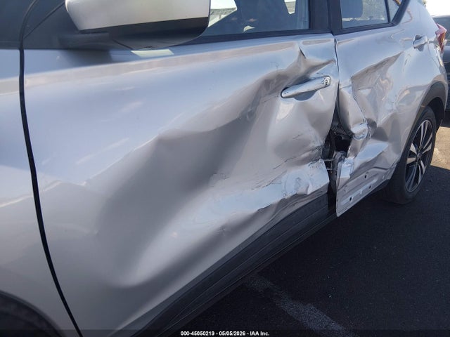 Продажа на аукционе авто 2020 Nissan Kicks Sv Xtronic Cvt, vin: 3N1CP5CV4LL507412, номер лота: 45050219