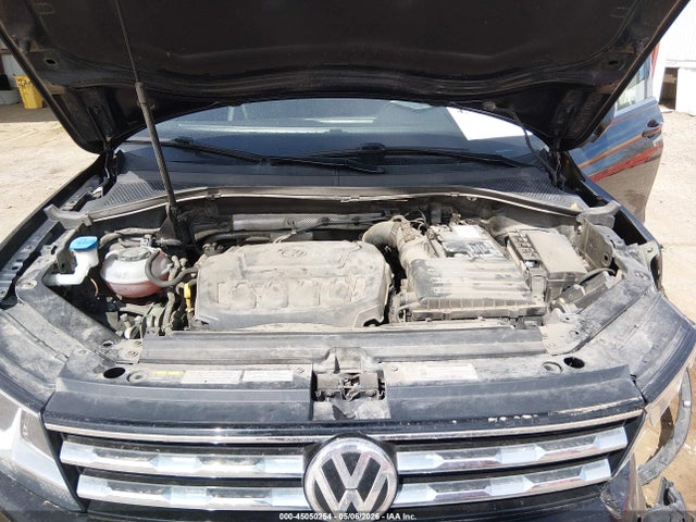 3VV2B7AX5JM037066 Volkswagen Tiguan 2.0t Se/2.0t Sel