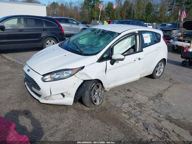 Ford FIESTA SE 2019 3FADP4EJ6KM122051 Image 2