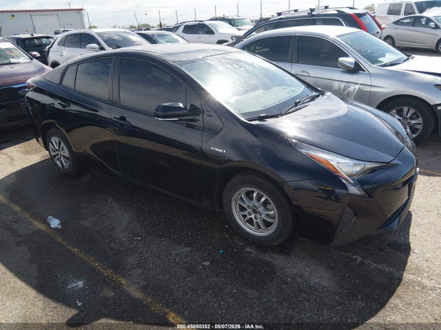 Toyota Prius Four 2017 JTDKARFUXH3043825 Image 1