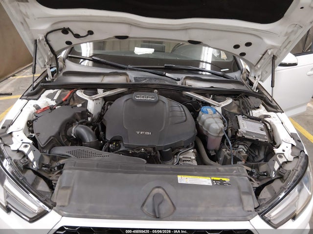 45050420 :رقم المزاد ، WAUKMAF41HN058952 vin ، 2017 Audi A4 2.0t Season Of Audi Ultra Premium مزاد بيع