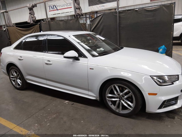 45050420 :رقم المزاد ، WAUKMAF41HN058952 vin ، 2017 Audi A4 2.0t Season Of Audi Ultra Premium مزاد بيع