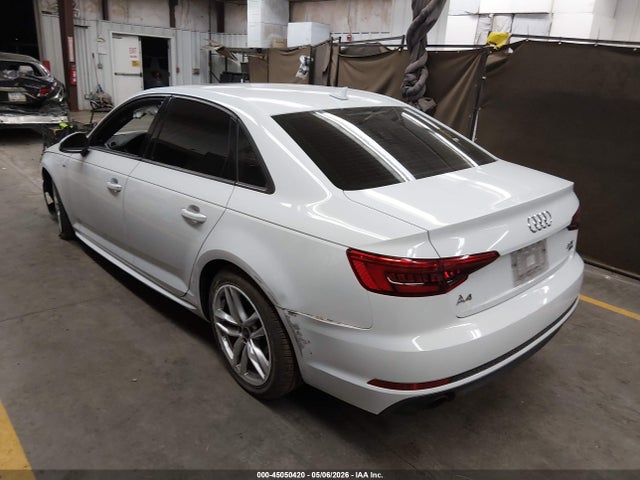 45050420 :رقم المزاد ، WAUKMAF41HN058952 vin ، 2017 Audi A4 2.0t Season Of Audi Ultra Premium مزاد بيع