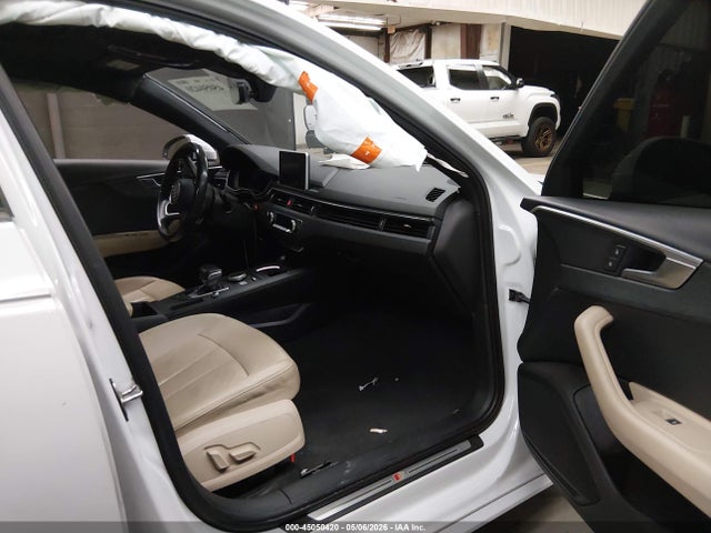 45050420 :رقم المزاد ، WAUKMAF41HN058952 vin ، 2017 Audi A4 2.0t Season Of Audi Ultra Premium مزاد بيع
