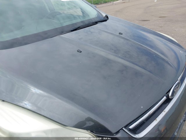 45050427 :رقم المزاد ، 1FMCU0J94FUC35268 vin ، 2015 Ford Escape Titanium مزاد بيع