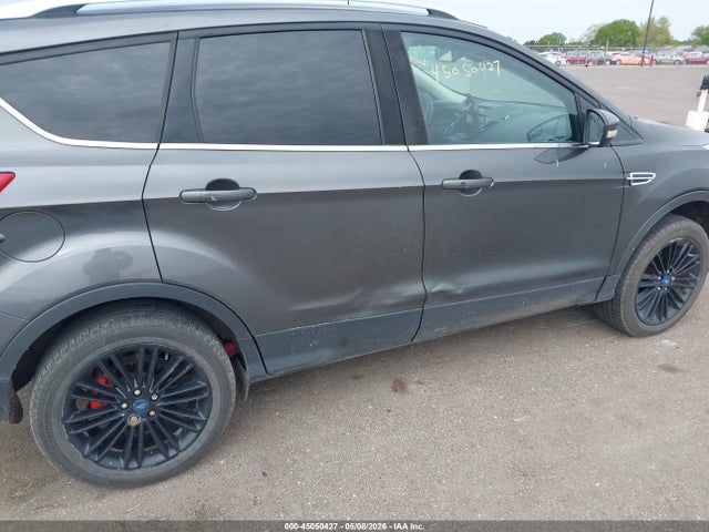 45050427 :رقم المزاد ، 1FMCU0J94FUC35268 vin ، 2015 Ford Escape Titanium مزاد بيع