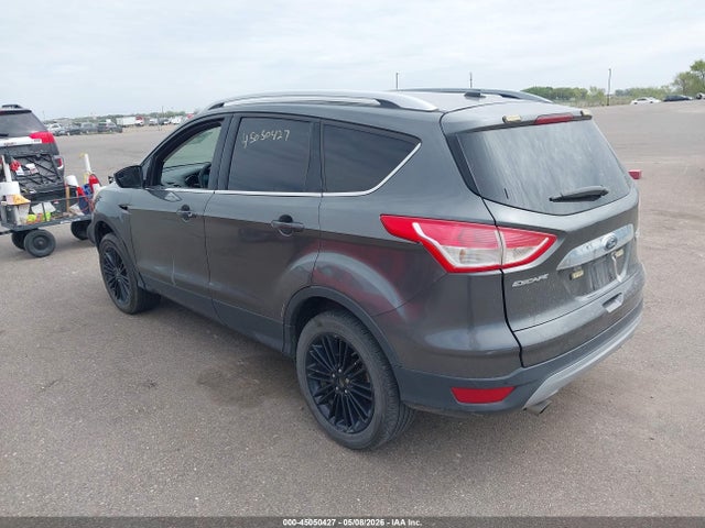 45050427 :رقم المزاد ، 1FMCU0J94FUC35268 vin ، 2015 Ford Escape Titanium مزاد بيع