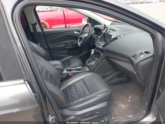 45050427 :رقم المزاد ، 1FMCU0J94FUC35268 vin ، 2015 Ford Escape Titanium مزاد بيع