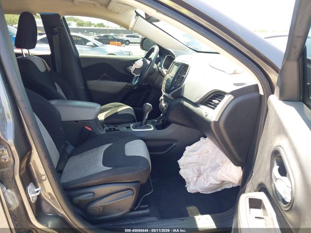 2014 Jeep Cherokee Latitude მანქანა იყიდება აუქციონზე, vin: 1C4PJMCS4EW207818, აუქციონის ნომერი: 45050448