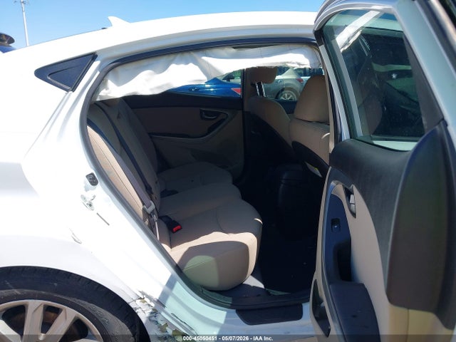 45050451 :رقم المزاد ، 5NPDH4AE0FH578381 vin ، 2015 Hyundai Elantra Se مزاد بيع