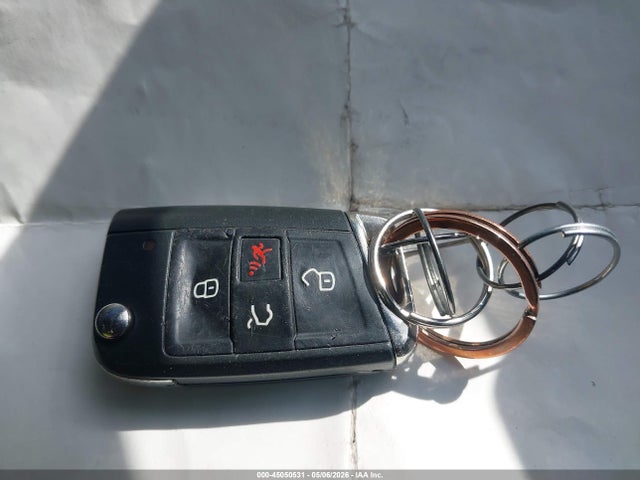 45050531 :رقم المزاد ، 3VV3B7AX6MM027641 vin ، 2021 Volkswagen Tiguan 2.0t Se/2.0t Se R-line Black/2.0t Sel مزاد بيع