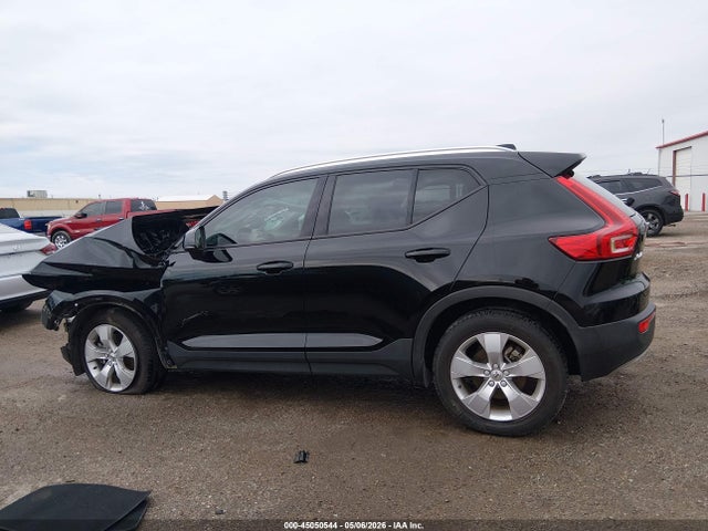 YV4AC2HK3N2772109 Volvo Xc40 T4 Momentum