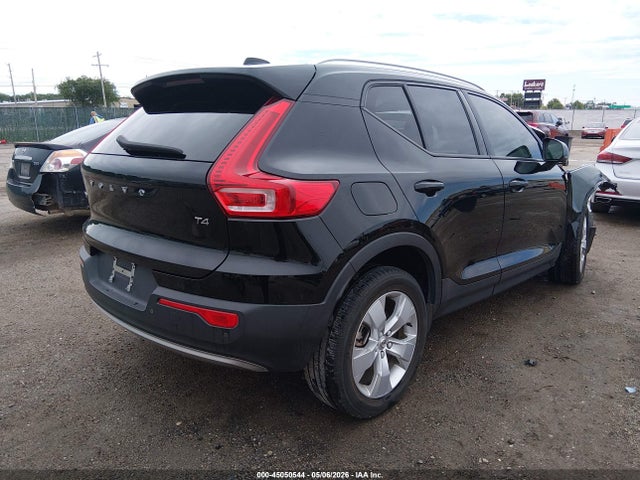 YV4AC2HK3N2772109 Volvo Xc40 T4 Momentum