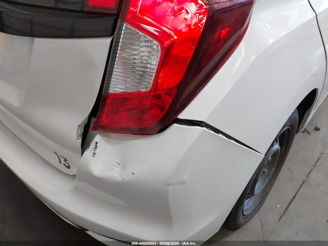Honda FIT LX 2020 3HGGK5H40LM702075 Image 21