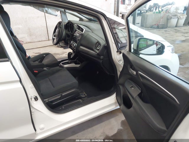 Honda FIT LX 2020 3HGGK5H40LM702075 Image 5