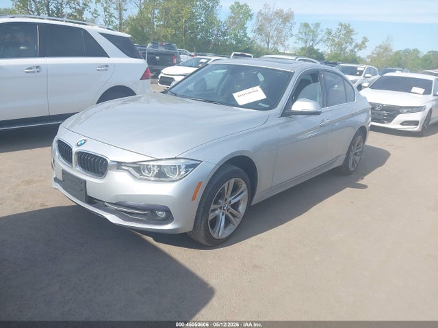 2018 Bmw 330i Xdrive მანქანა იყიდება აუქციონზე, vin: WBA8D9G53JNU72255, აუქციონის ნომერი: 45050606