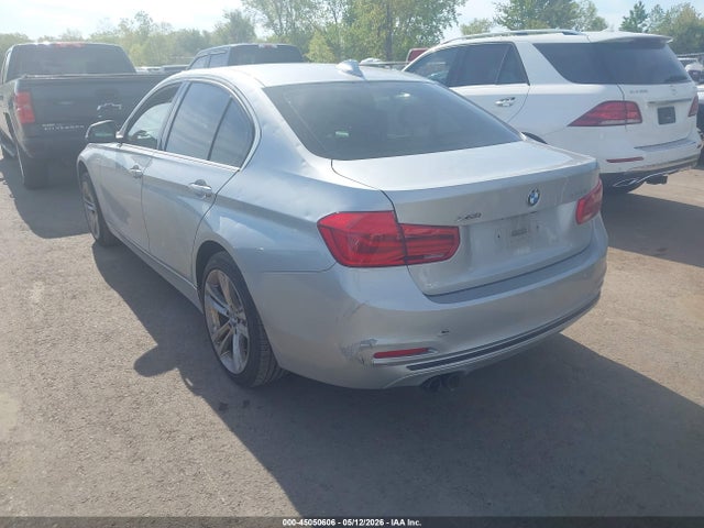 2018 Bmw 330i Xdrive მანქანა იყიდება აუქციონზე, vin: WBA8D9G53JNU72255, აუქციონის ნომერი: 45050606