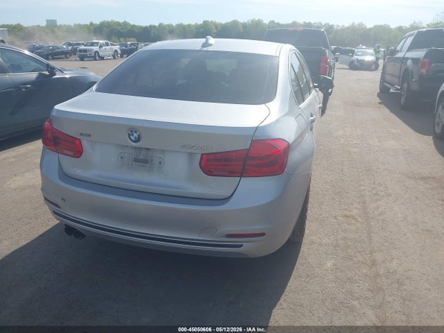2018 Bmw 330i Xdrive მანქანა იყიდება აუქციონზე, vin: WBA8D9G53JNU72255, აუქციონის ნომერი: 45050606