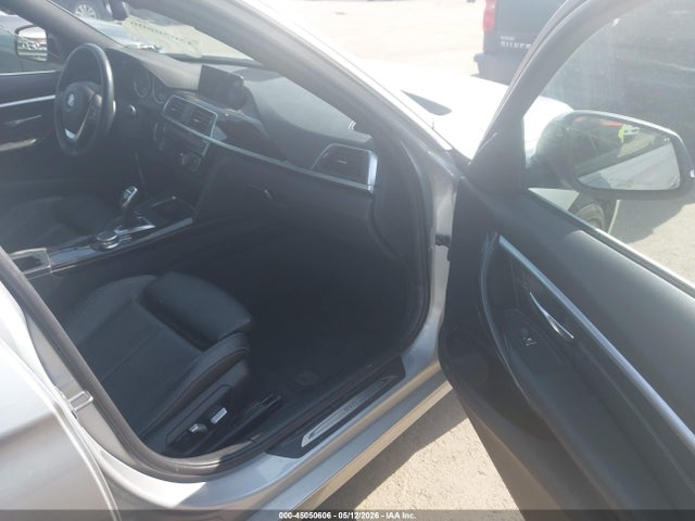 2018 Bmw 330i Xdrive მანქანა იყიდება აუქციონზე, vin: WBA8D9G53JNU72255, აუქციონის ნომერი: 45050606