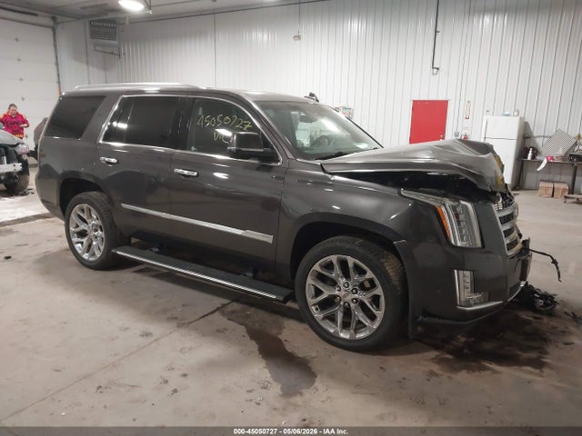 Продажа на аукционе авто 2017 Cadillac Escalade Premium Luxury, vin: 1GYS4CKJ7HR338565, номер лота: 45050727