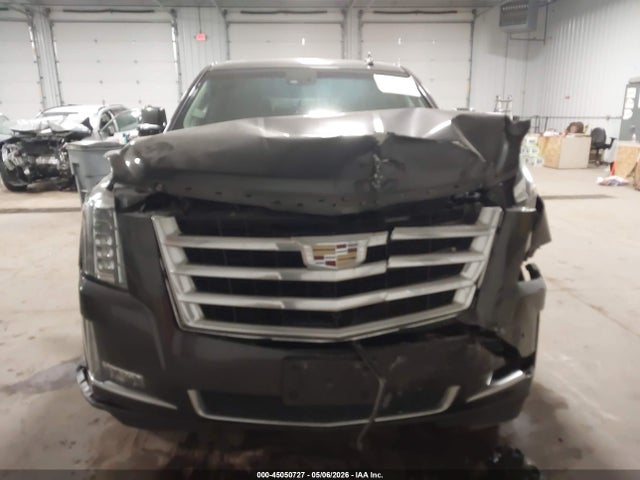 Продажа на аукционе авто 2017 Cadillac Escalade Premium Luxury, vin: 1GYS4CKJ7HR338565, номер лота: 45050727