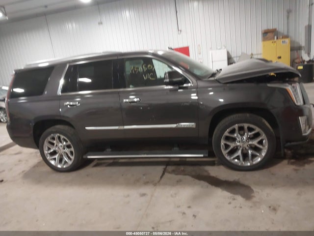 Продажа на аукционе авто 2017 Cadillac Escalade Premium Luxury, vin: 1GYS4CKJ7HR338565, номер лота: 45050727
