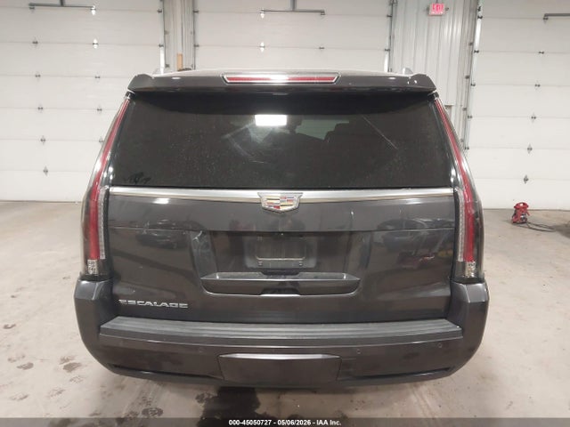 Продажа на аукционе авто 2017 Cadillac Escalade Premium Luxury, vin: 1GYS4CKJ7HR338565, номер лота: 45050727