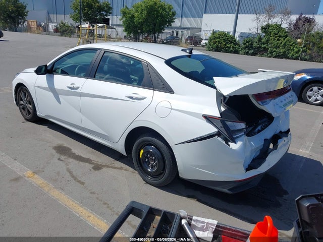 Продажа на аукционе авто 2022 Hyundai Elantra Sel, vin: 5NPLM4AG9NH065671, номер лота: 45050748