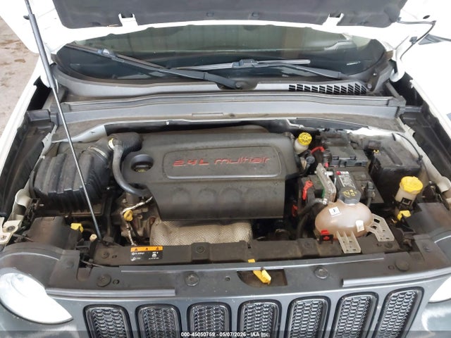 45050759 :رقم المزاد ، ZACCJBBB9HPE64401 vin ، 2017 Jeep Renegade Altitude 4x4 مزاد بيع