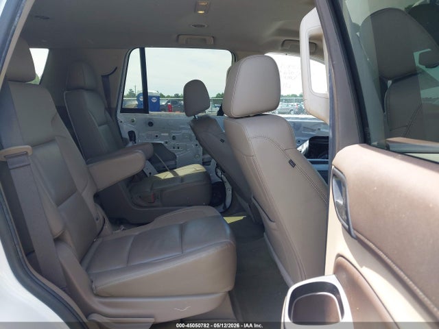 2017 Chevrolet Tahoe Lt მანქანა იყიდება აუქციონზე, vin: 1GNSCBKC8HR371215, აუქციონის ნომერი: 45050782