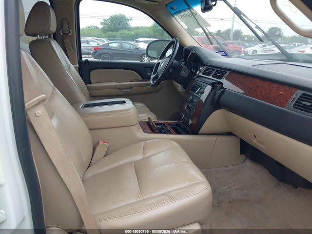 45050795 :رقم المزاد ، 1GNFC13007R415898 vin ، 2007 Chevrolet Tahoe Ltz مزاد بيع