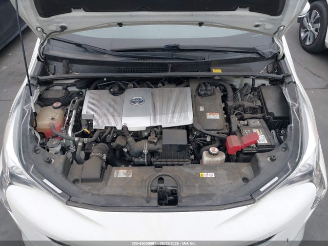 JTDKBRFU6H3042927 Toyota Prius Two