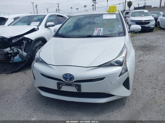 JTDKBRFU6H3042927 Toyota Prius Two