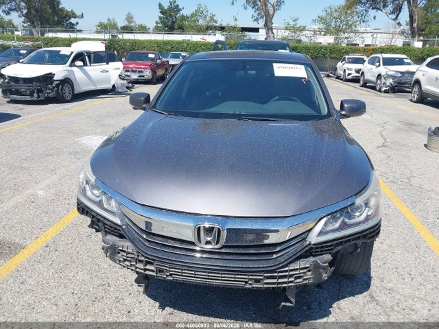 45050933 :رقم المزاد ، 1HGCR2F74HA247984 vin ، 2017 Honda Accord Ex مزاد بيع