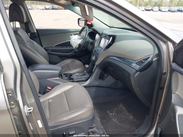 Продаж на аукціоні авто 2016 Hyundai Santa Fe Sport 2.4l, vin: 5XYZUDLB4GG325741, номер лоту: 45050983