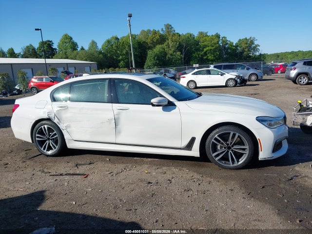 2016 Bmw 750i მანქანა იყიდება აუქციონზე, vin: WBA7F0C59GGL99185, აუქციონის ნომერი: 45051031