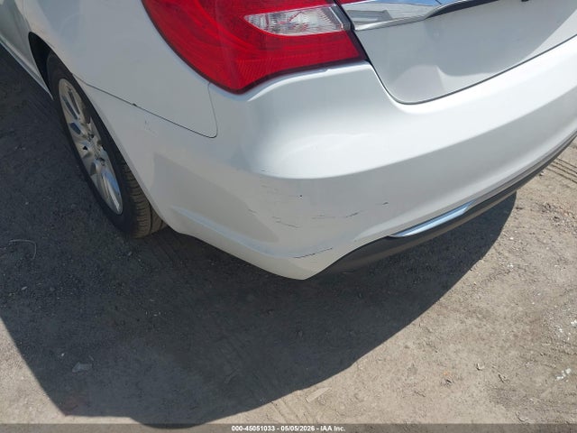 Продаж на аукціоні авто 2014 Chrysler 200 Lx, vin: 1C3CCBAB5EN123372, номер лоту: 45051033
