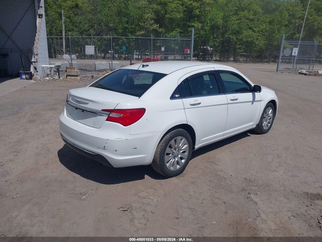 Продаж на аукціоні авто 2014 Chrysler 200 Lx, vin: 1C3CCBAB5EN123372, номер лоту: 45051033