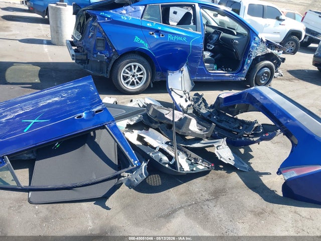 JTDKARFU5H3048592 Toyota Prius Three
